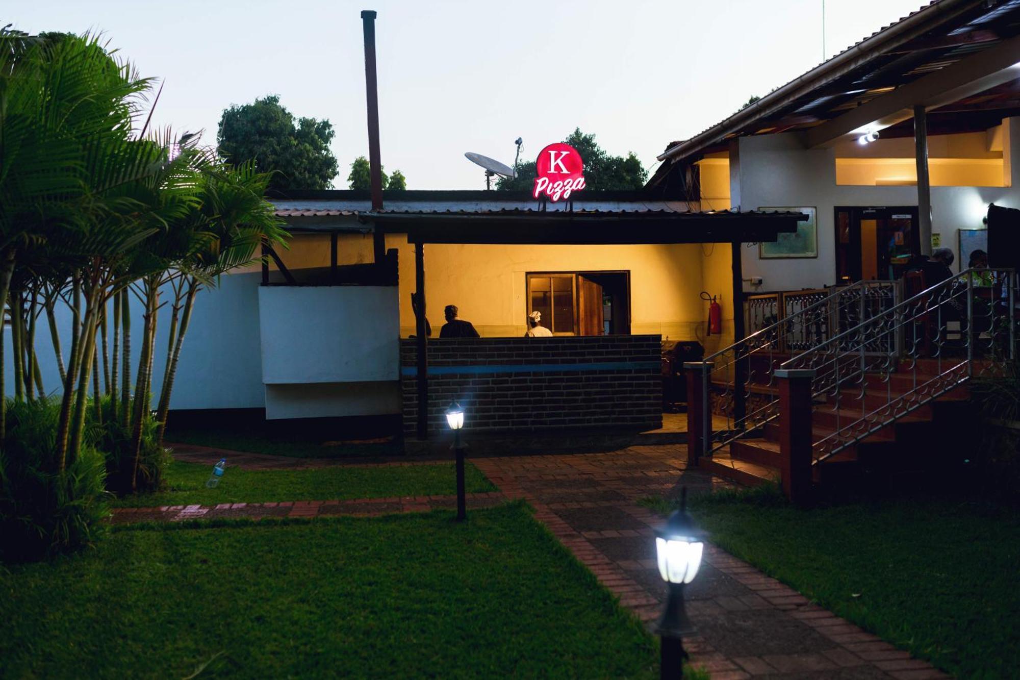 Keys Hotel Moshi Buitenkant foto